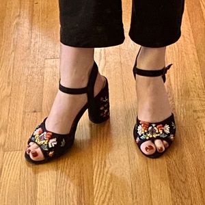Embroidered Heels Open Toe